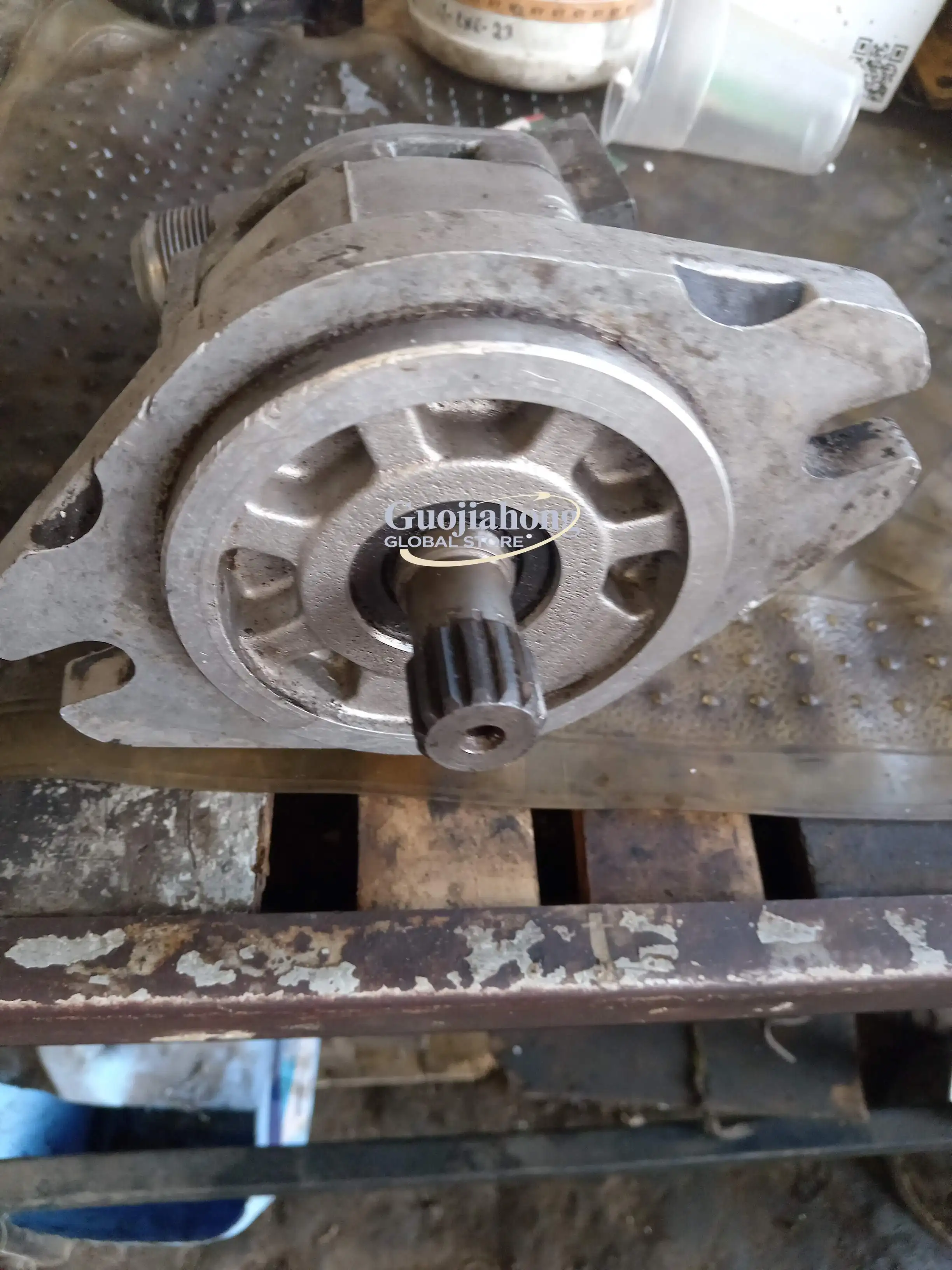 2390523 Bomba para empilhadeira Clark modelo GPS30C CL2390523 S020S12EJ51R