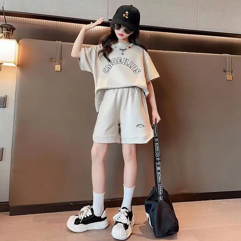 2024 Summer Girls Suit Child set Clothes Short-Sleeved loose letters t-shirt + half pants Teenager Tracksuits Kids 8 10 12 year