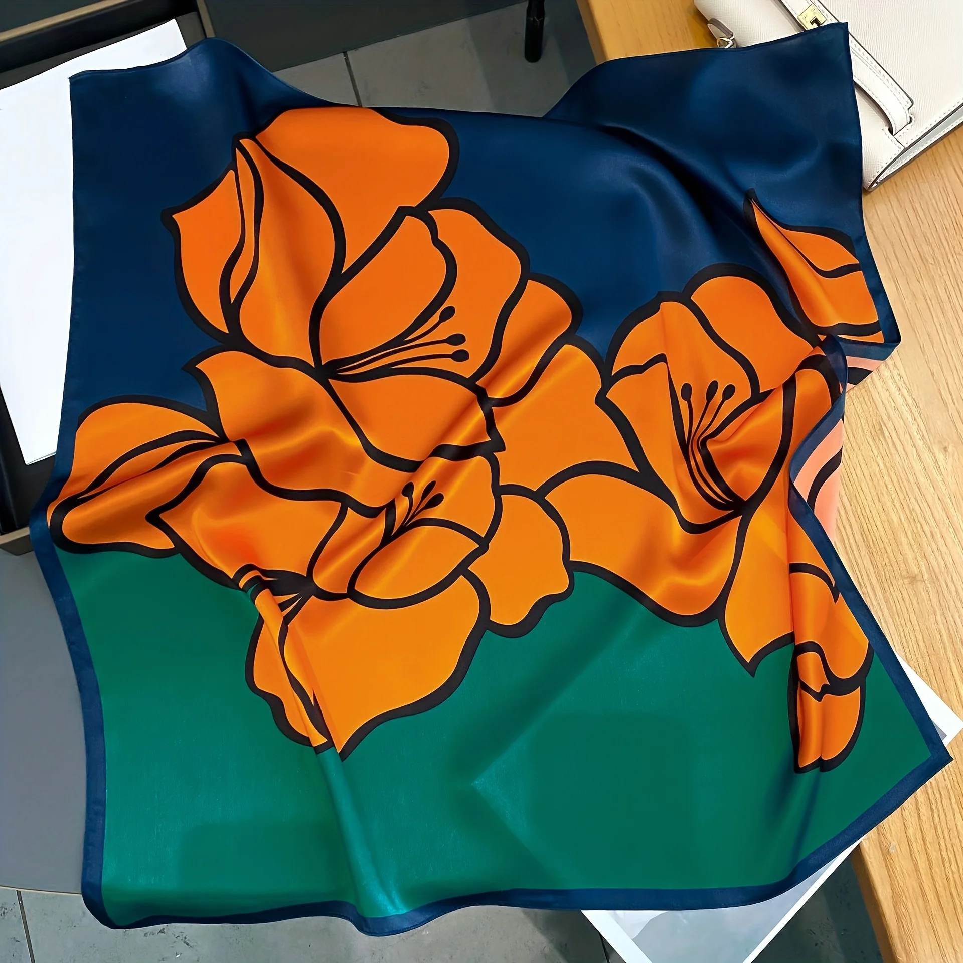 Foulard Quadrato Piccolo in Ra - Women'S Accessories Handbags recensione e prezzo