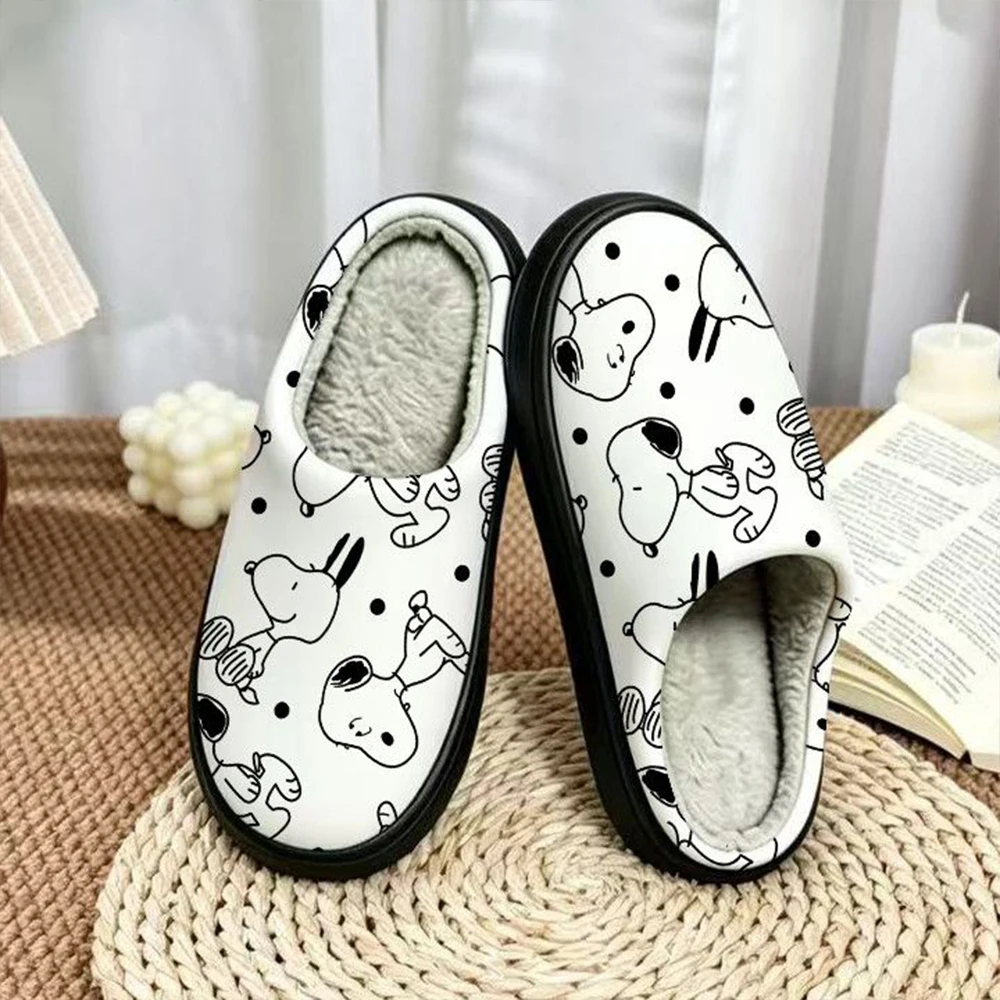 Snoopy Black White Sketch Print Winter Plush Slippers for Men Women Soft Fleece Lined House Slippers Non Slip Thick Comfortable