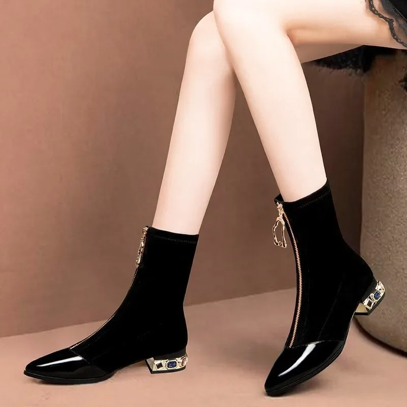 Fashion Women Boots Black Velvet Patent Leather Mid Calf Boots Autumn Thin Booties Designer Front Zipper Square Heel Ankle Boots