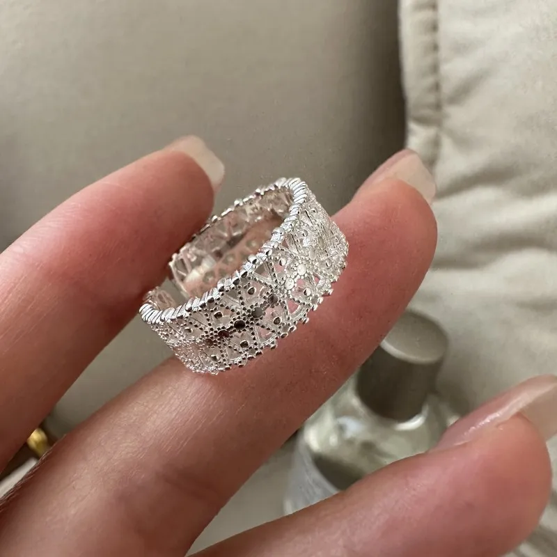 

S925 Sterling Silver Retro Ring Korean Version Niche Design Pattern Lace Ring Simple Fashion Ring Wedding Engagement Party Gift