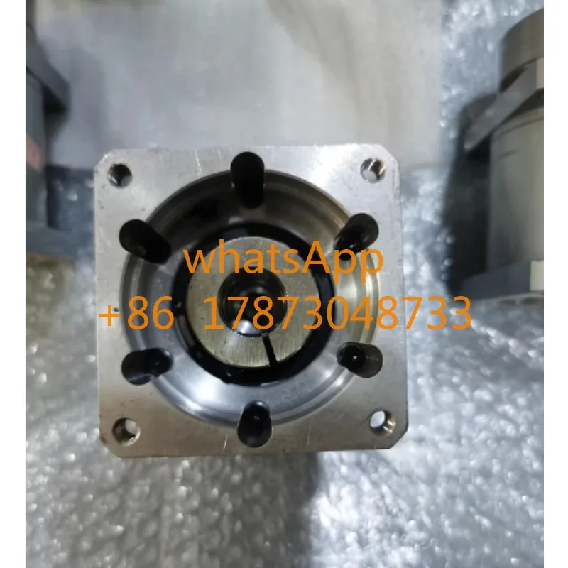 Japanese flange gear reducer, model VRGF-5B60P-200-T3, speed ratio 1:5, NIDEC-SHIMPO