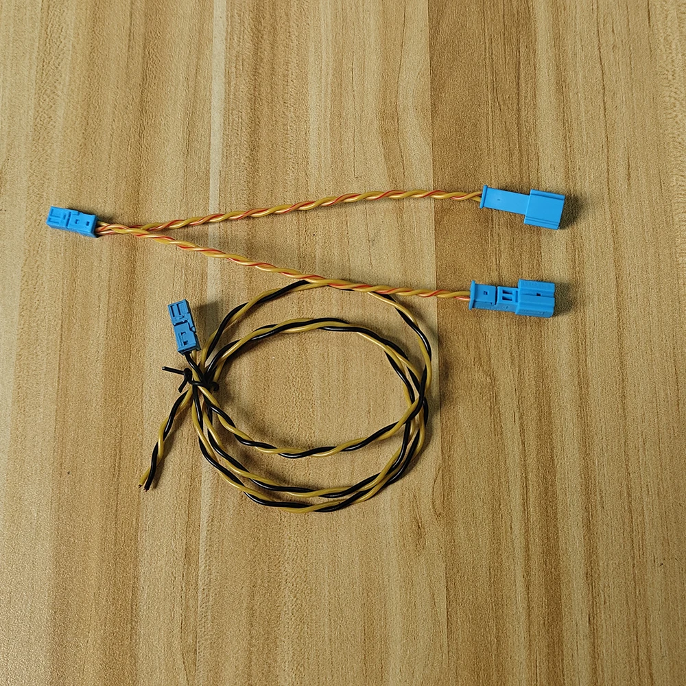 Uniwersalna linia audio dla Harman Kardon Zmodyfikowany przewód centralny tenorowy 70 cm dla głośnika wysokotonowego serii Bmw Jedna minuta Dwie bezstratne wtyczki przewodu