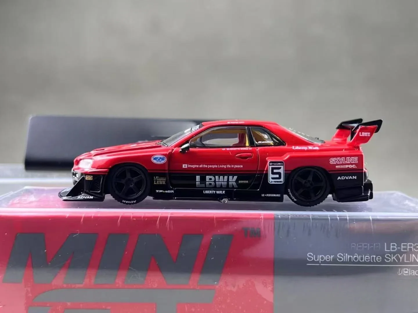 MINIGT 1:64 LB-ER34 Super Silhouette SKYLINE Red/Black  Diecast Model Car