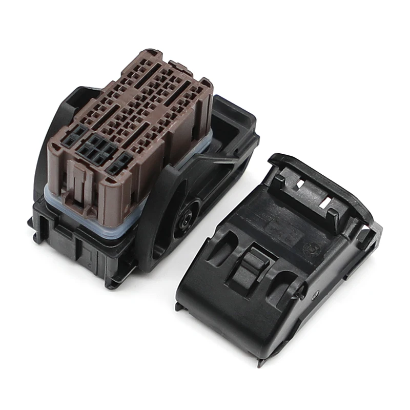 ขั้วต่อรถยนต์ 48 พิน 33500420 ขั้วต่อแบบตัวเมีย พร้อมขั้วต่อเพิ่มเติม