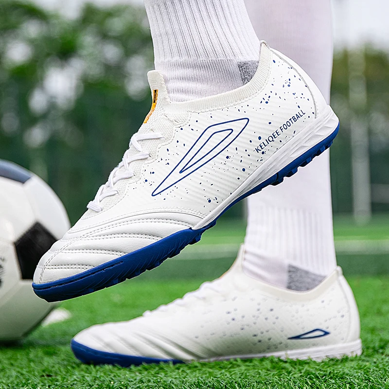 High Quality Professional TF Soccer Shoes Men Comfy Leather White Men\'s Futsal Sneakers Non-slip Indoor Football Trainers Women