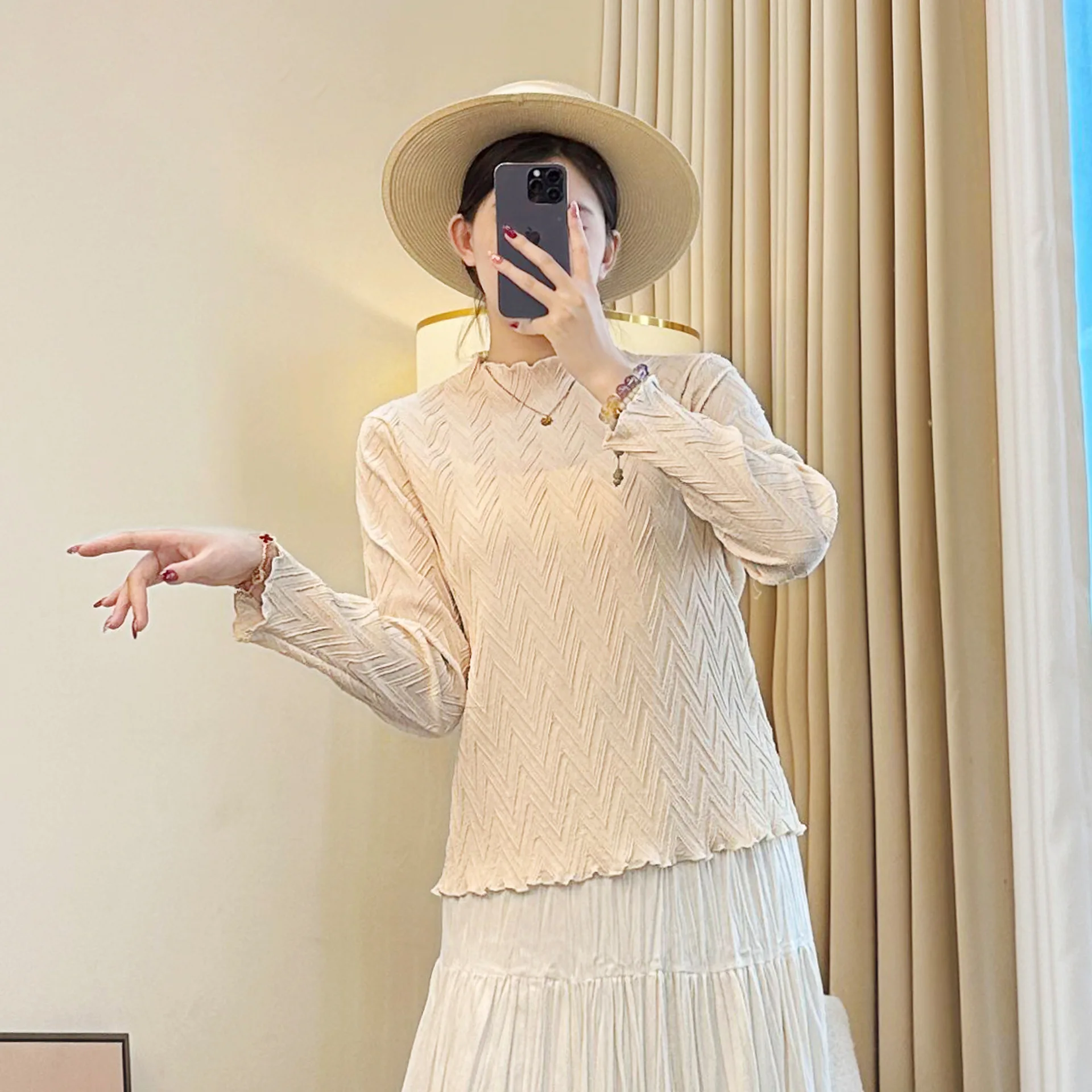 

Miyake плиссированная футболка, простая японская грязная плиссированная футболка с круглым вырезом, летние универсальные тонкие однотонные плиссированные топы, женские