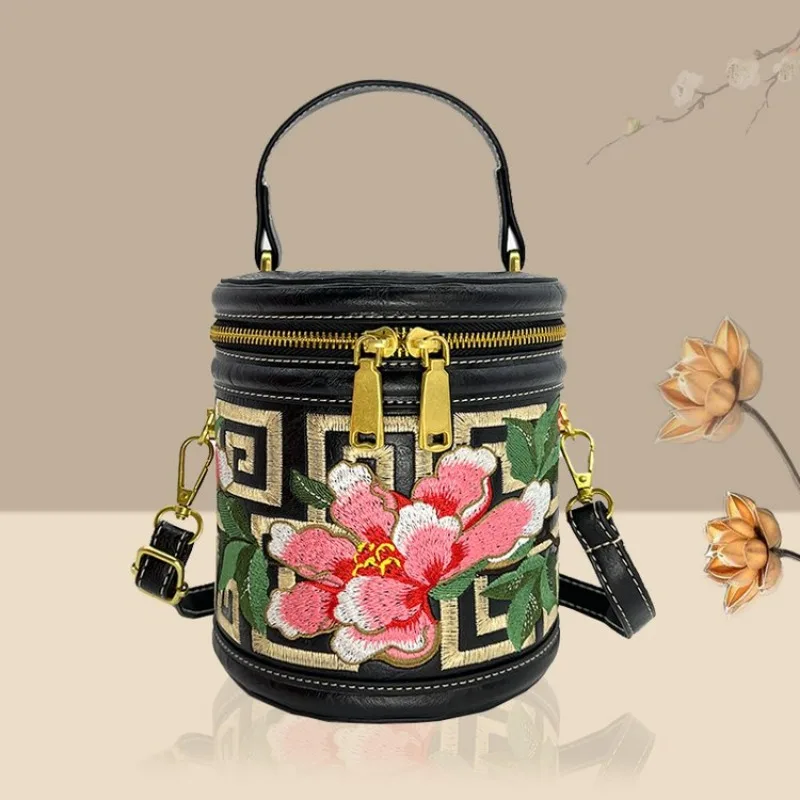 

Trendy Designer Simple Diaper Bag Minimalist Messenger Handbag For Women Luxury Shoulder Bag Classic Elegant Style