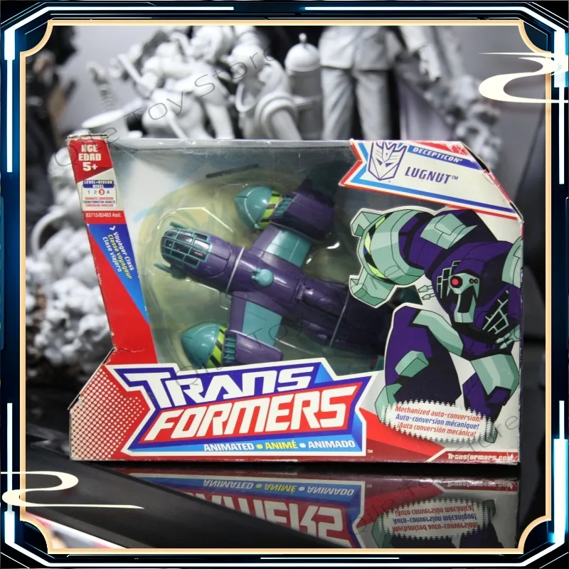 

В наличии трансформированные игрушки, американская версия 08, анимационный навигатор, гайка V-класса, ностальгический редкий инвентарь, оригинальная коробка