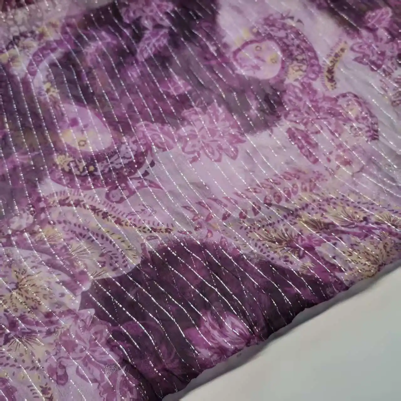 Tissu de couture en soie de mûrier jacquard métallique lurex motif cachemire pour robe sari