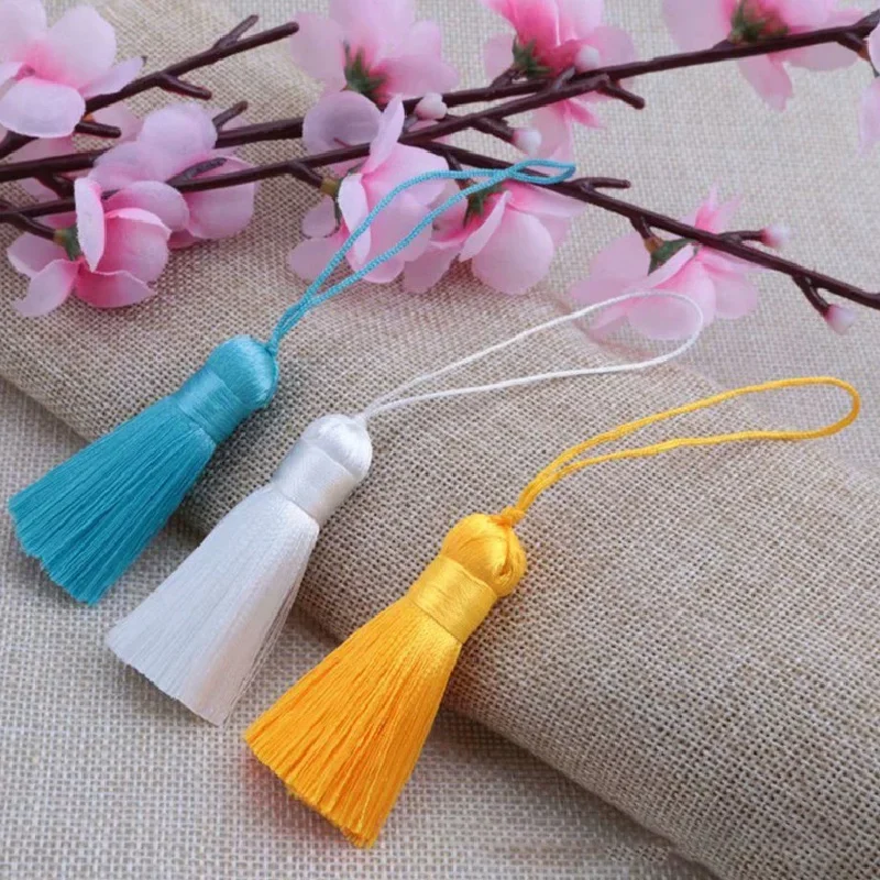 5Pcs 5cm Silk Tassel with Cord Loop Handmade Soft Elegant Tassels Bookmark Tassels for Jewelry Making DIY Craft Accessories