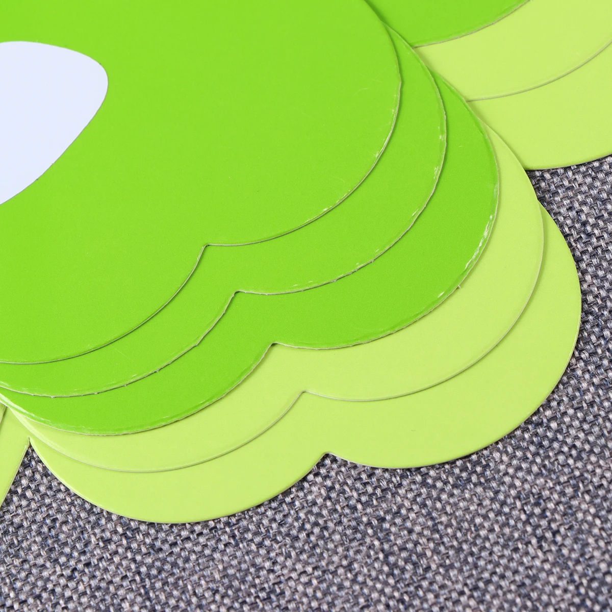 

3 Meters Shamrock Garland Banners Green Four Leaf Clover Decoration St Patrick's Day Parade and Party Flags St Patrick Flag