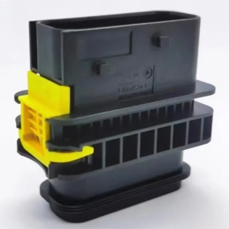 1-1564534-1 4P 5.8 مم مبيت طرفي ذكر، مبيت موصل كهربائي لأجهزة الأسلاك/السيارات/الإلكترونية