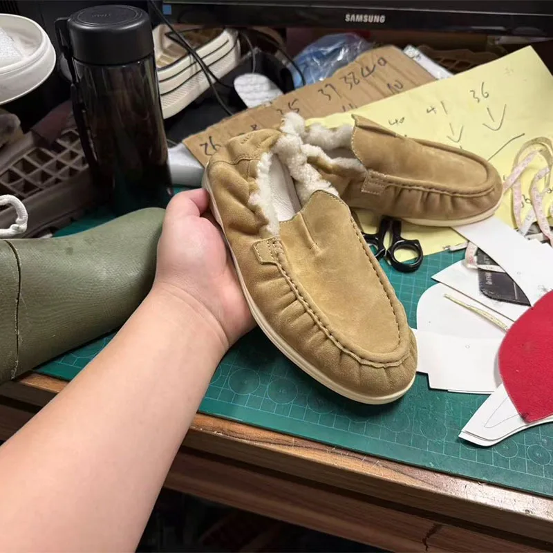 

FOOT осенние и зимние плюшевые лоферы темно-кофейные женские модели