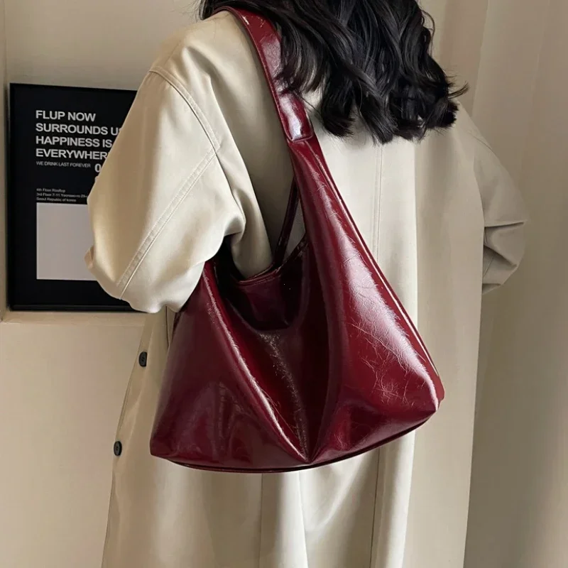 Large Capacity Red Bag For Women 2024 New Retro Texture Single Shoulder Tote Bags Fashion Versatile Casual Ladies Handbags