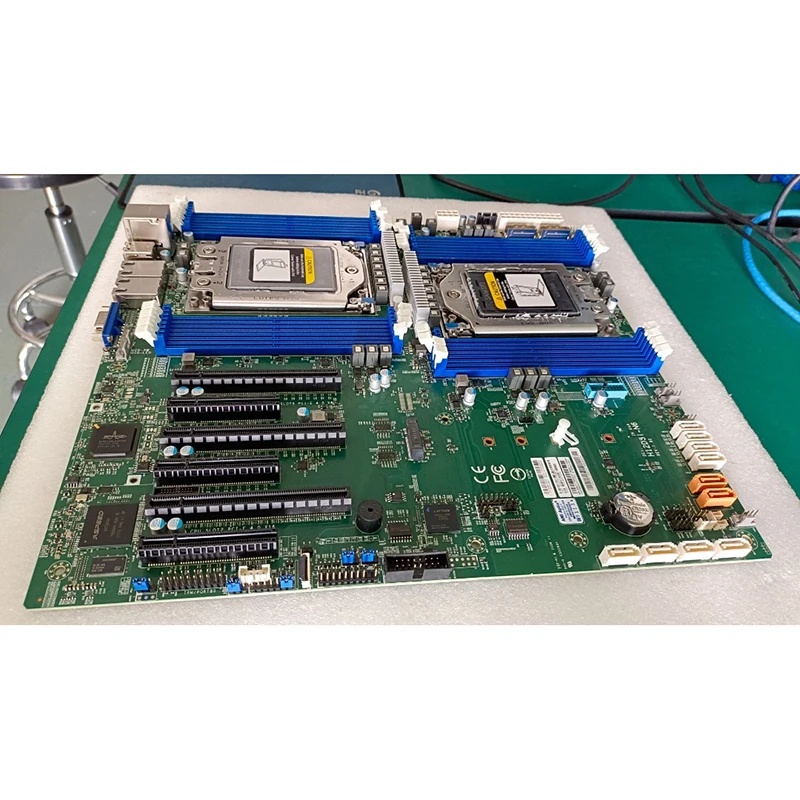 For Supermicro 2-Way Server EATX Motherboard Chipset 7002/7003 Series Supports Pcie4 H12DSi-N6