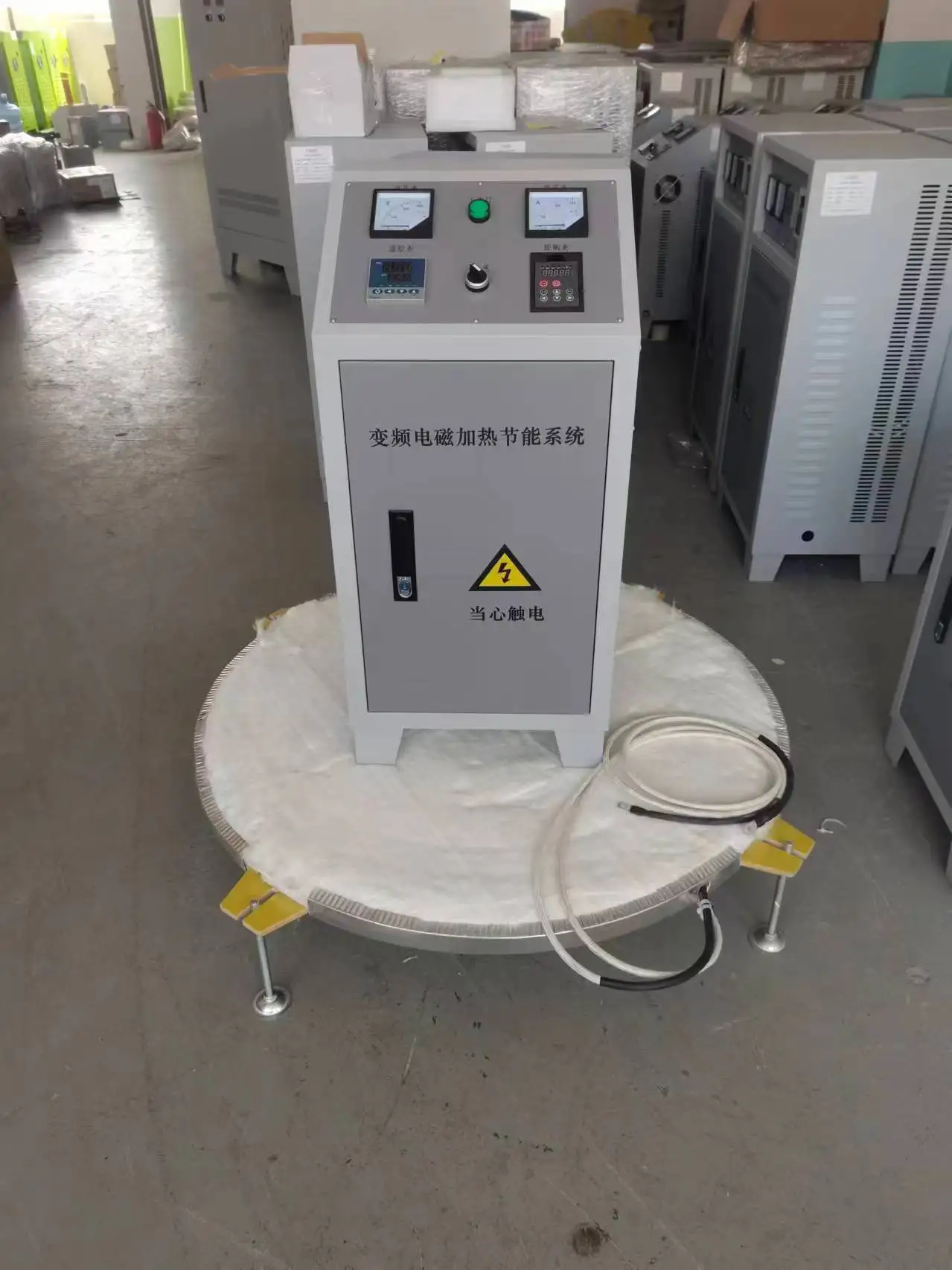 Diffusion pump electromagnetic heating vacuum coating machine oil pump electromagnetic heater