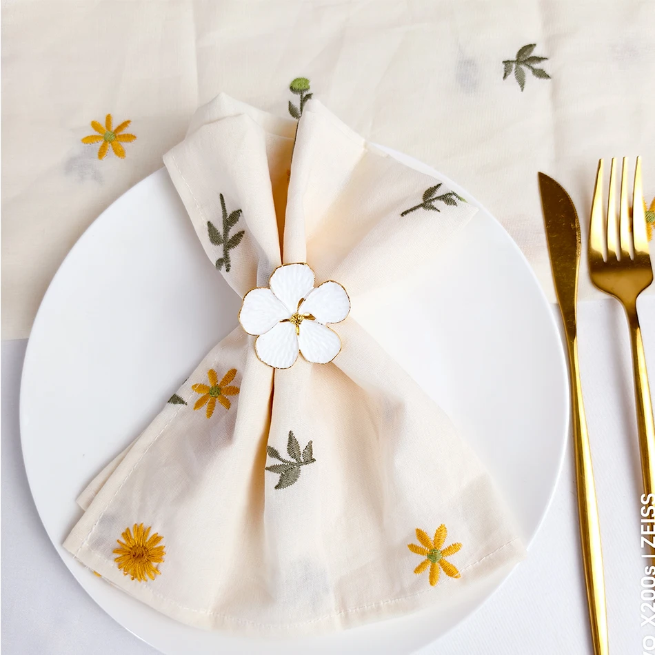 Thumbnail 3 - #8 Compare Cloth Napkins Before You Buy