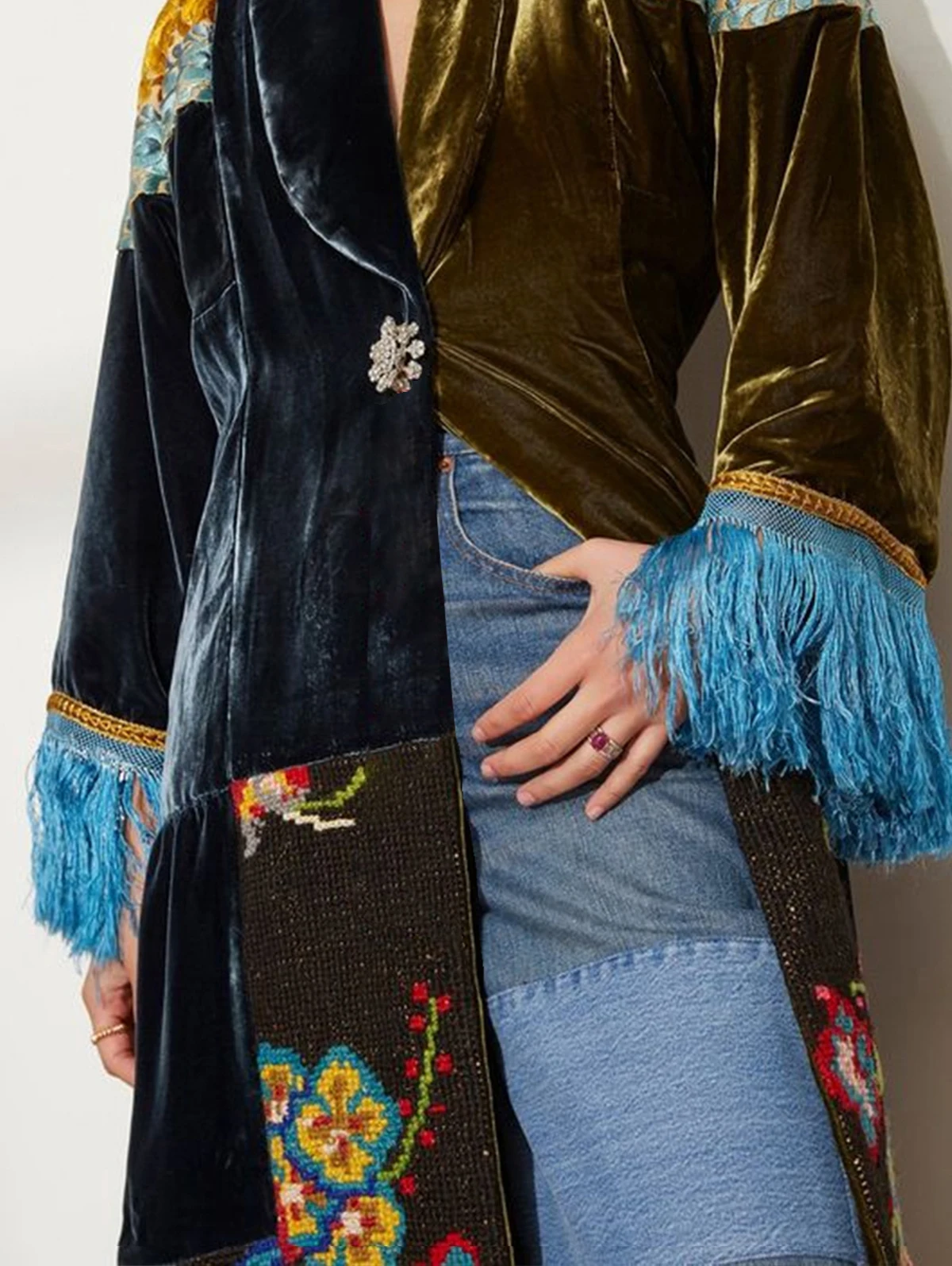 Fashion Women Tassel Jacket Fringed Jacquard Embroidery Patchwork Casual Vintage Velvet Shawl Lapel Coat Autumn Winter Outerwear