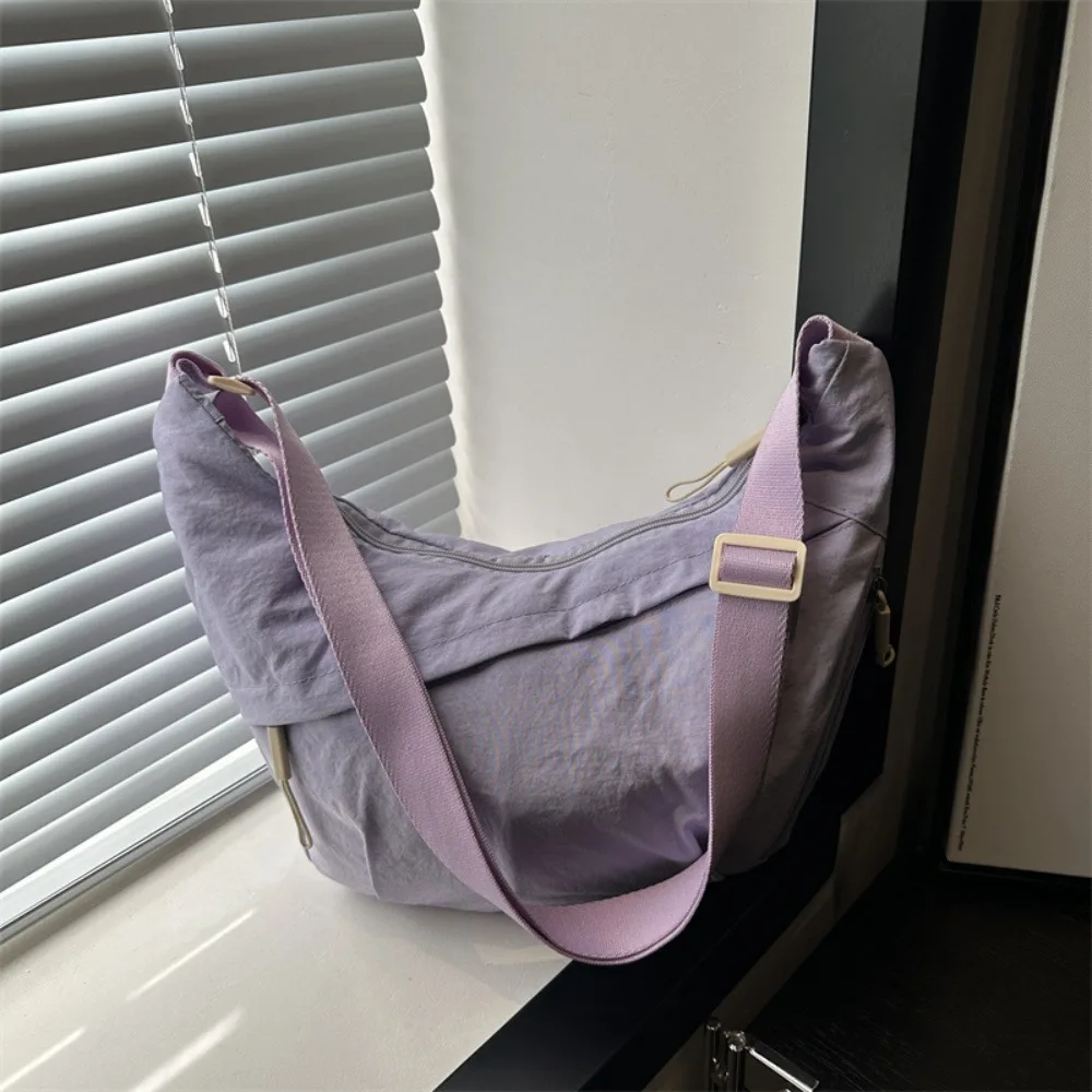 

Korean Solid Color Hobos Crossbody Bag Casual Leightweight Shoulder Totes Bag Simple Zipper Commuting Bag Travel