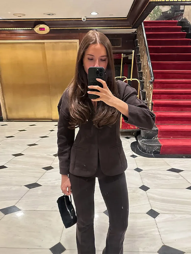 

Блейзер с длинными рукавами, расклешенные брюки, комплект, женский костюм с тонкой талией, женский комплект, элегантный весенний новый женский наряд 2025 года