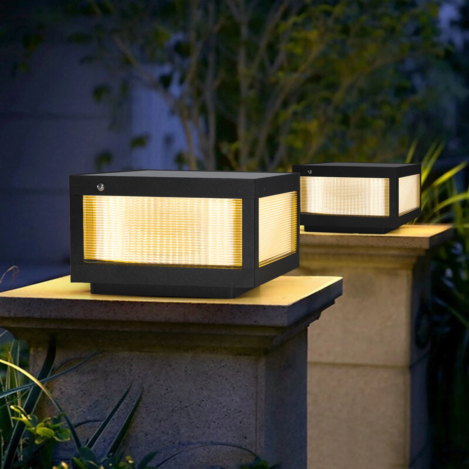 

Solar Powered Outdoor Post Light, Waterproof LED Lamp-with Auto On/Off, Energy-Saving Landscape Lighting(2-pack)