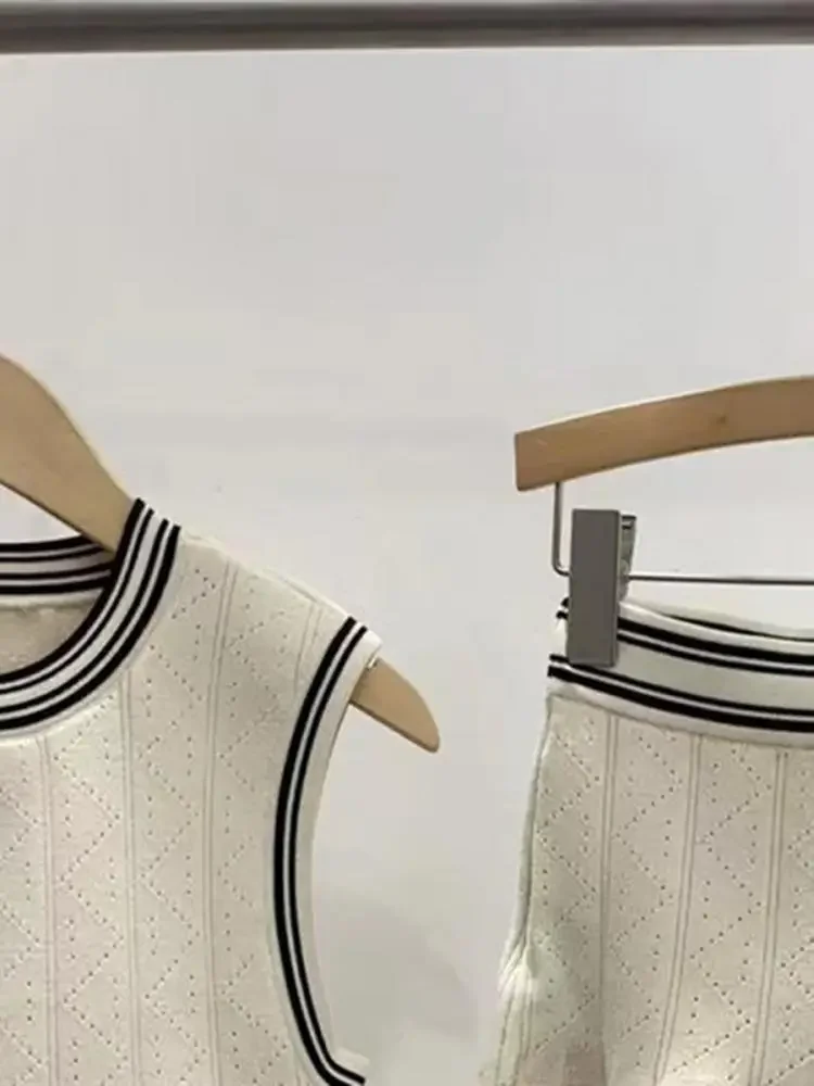 

Women Contrast Color Stripes Knitted Set Elastic Waist A-Line Pleated Skirt or Sleeveless O-Neck Sweater Vest Ladies Knit Suit