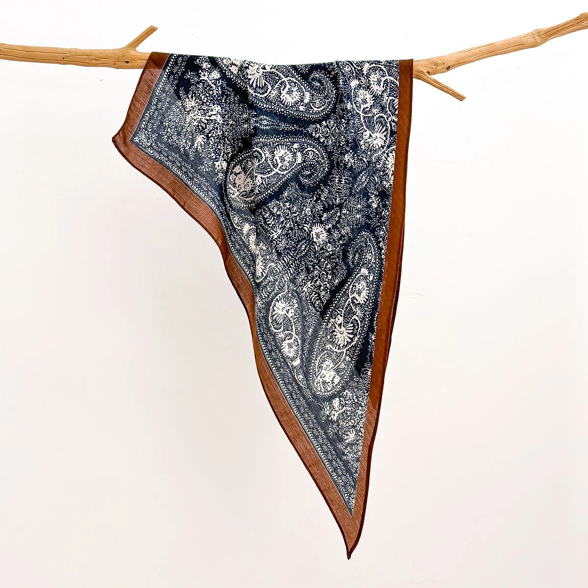 Paisley Print Triangle Scarf f - Vintage Fashion Hijab recension och pris