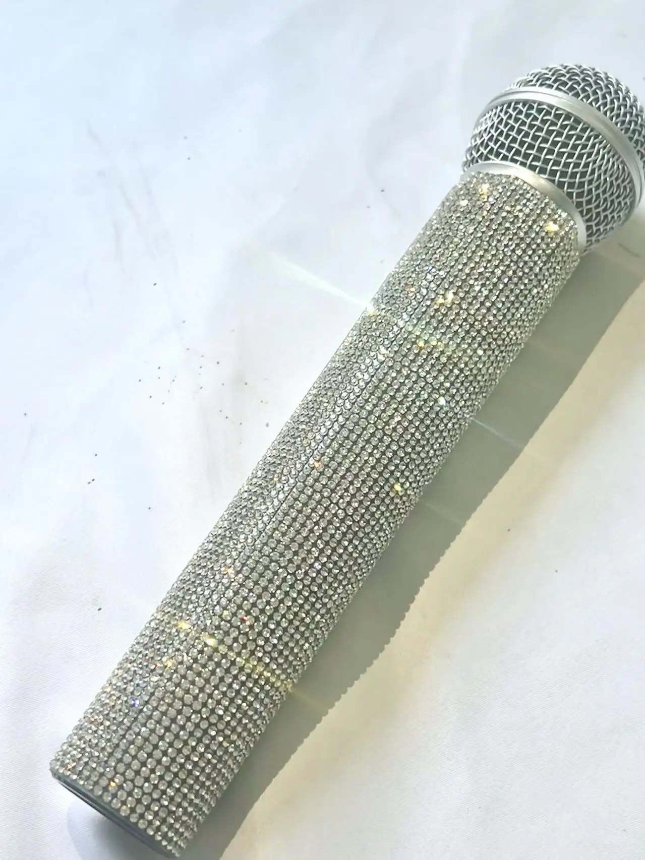 Microfono finto portatile con microfono in plastica artificiale di fabbrica con microfono con puntello di diamanti Giocattolo per l'allenamento mostra video per bambini