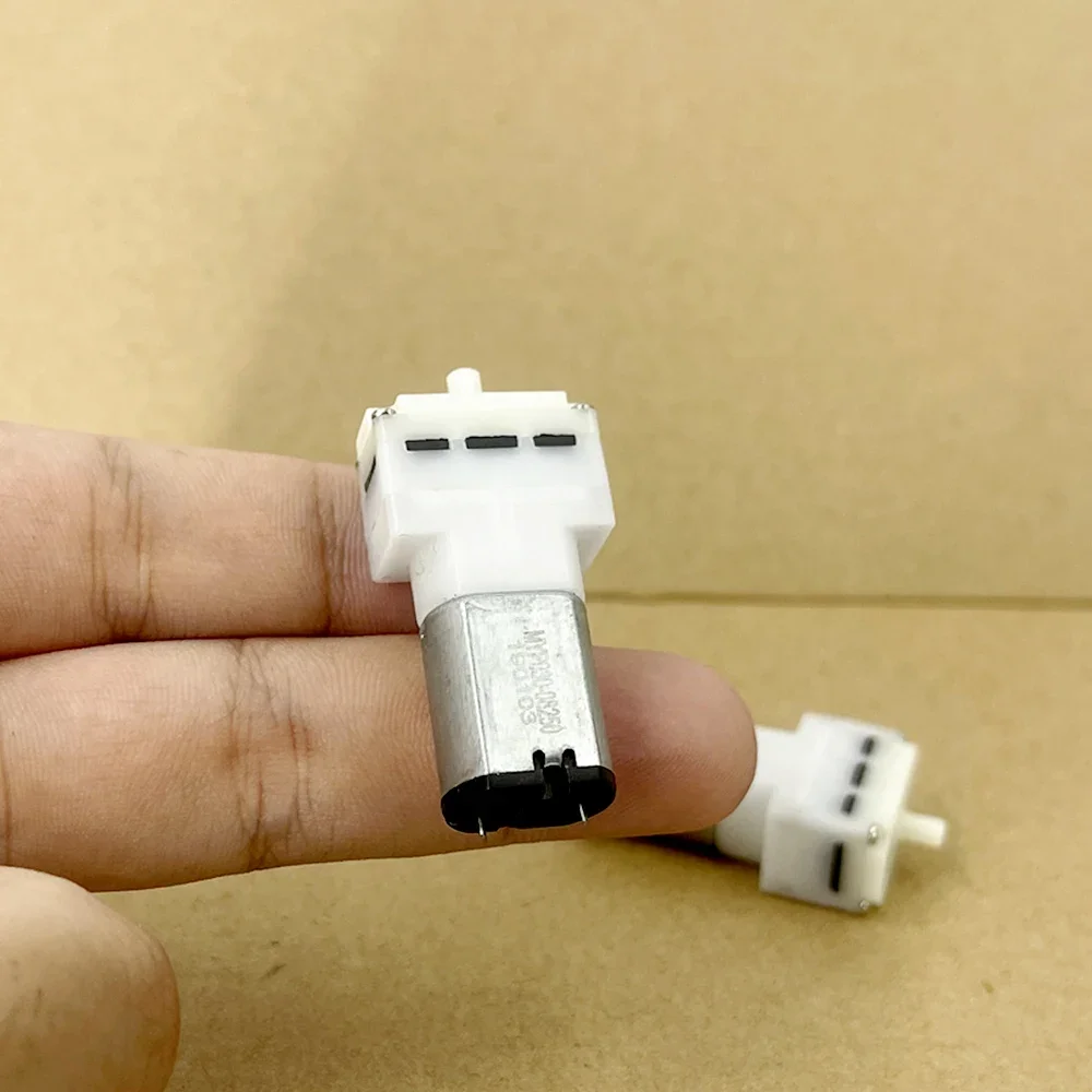 

Мини-воздушный насос постоянного тока 3,7 В-6 В, маленький мотор 030, воздушный кислородный насос, воздушный насос, электрическая диафрагма, кислородный аквариум для аквариума