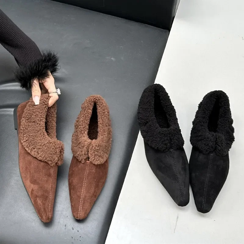 

Winter Fashion Plush Warm Women Loafers Luxury Suede Pointed Toe Mules Shoe Anti-slip Soft Sole Comfort Flat Shoes for Women