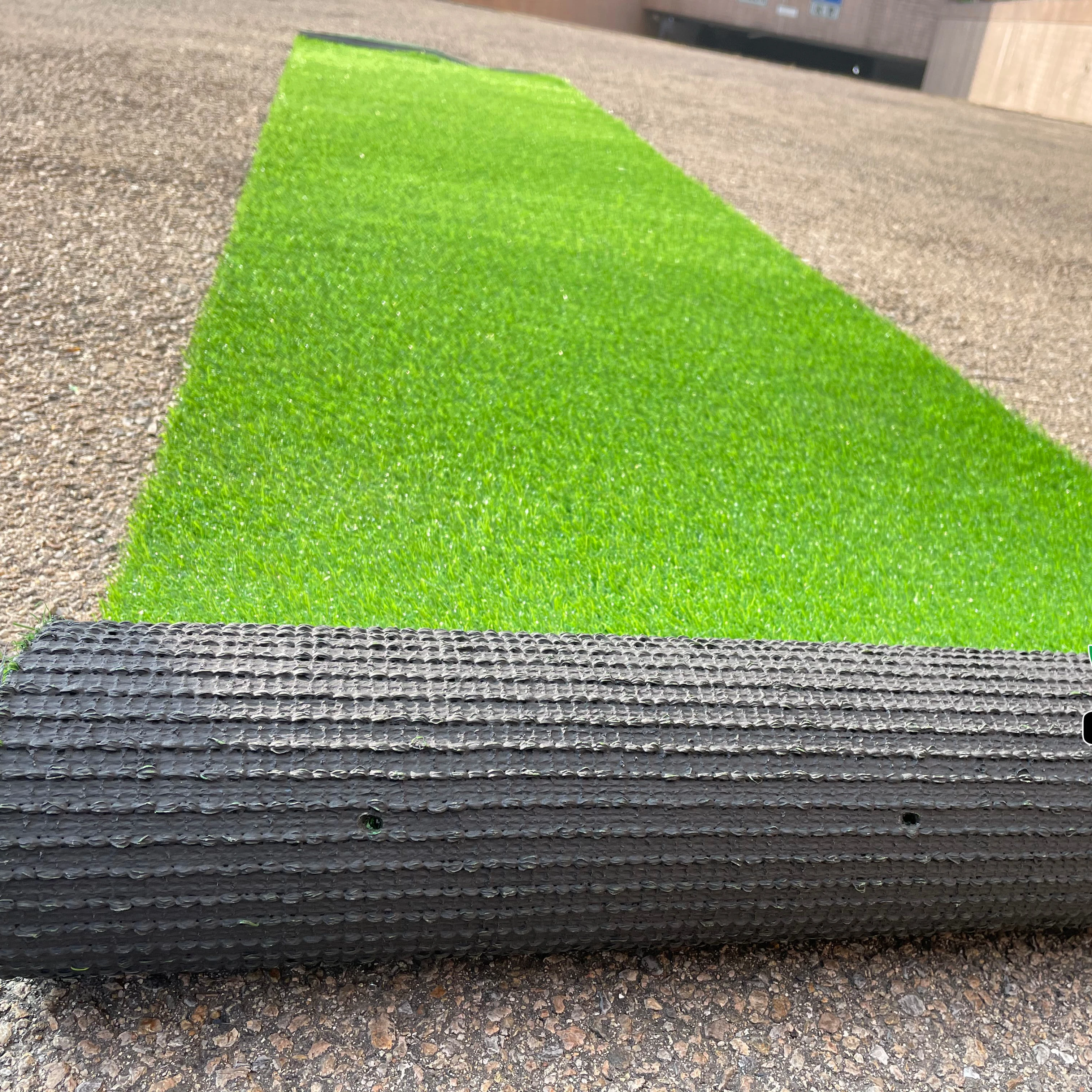

One square Artificial Grass for Dogs Synthetic Turf Artificial Turf Carpet Grass Low Maintenance Artificial Grass for Landscapin