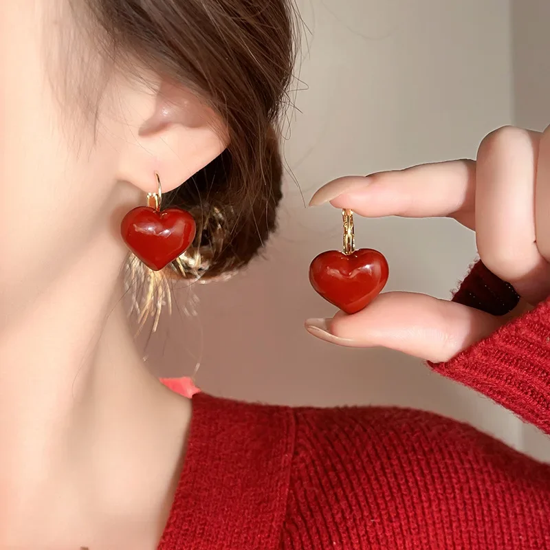 Red Heart Ear Buckle Hoop Earrings for Women Delicate Drip Glaze Peach Heart Design Earring Daily Party Jewelry Gifts
