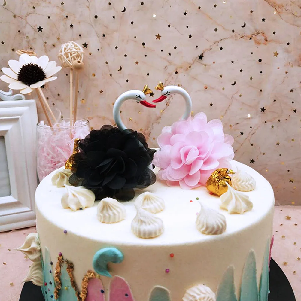 

2Pcs Swan Shaped Cake Ornaments Black White Elegant Decor for Cakes Home Restaurant Long Lasting Use Cake Ornaments
