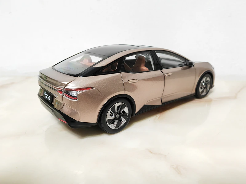 ダイキャスト 1/18 スケールオリジナル一汽トヨタ BZ3 E-TNGA 2023 合金車モデルグッズ玩具ギフトお土産ディスプレイ飾り