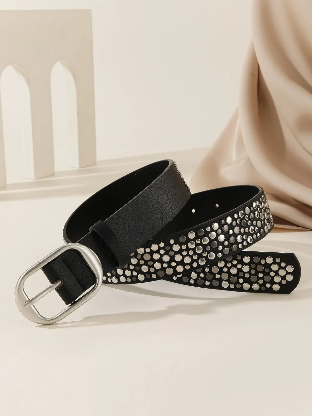 Modischer Legierungsgürtel für Damen mit PU-Leder und Nietenverzierung, Lässiger Taillengürtel im Punk-Stil mit Nadelschnalle, Hosen-Dekoration – Detail 10