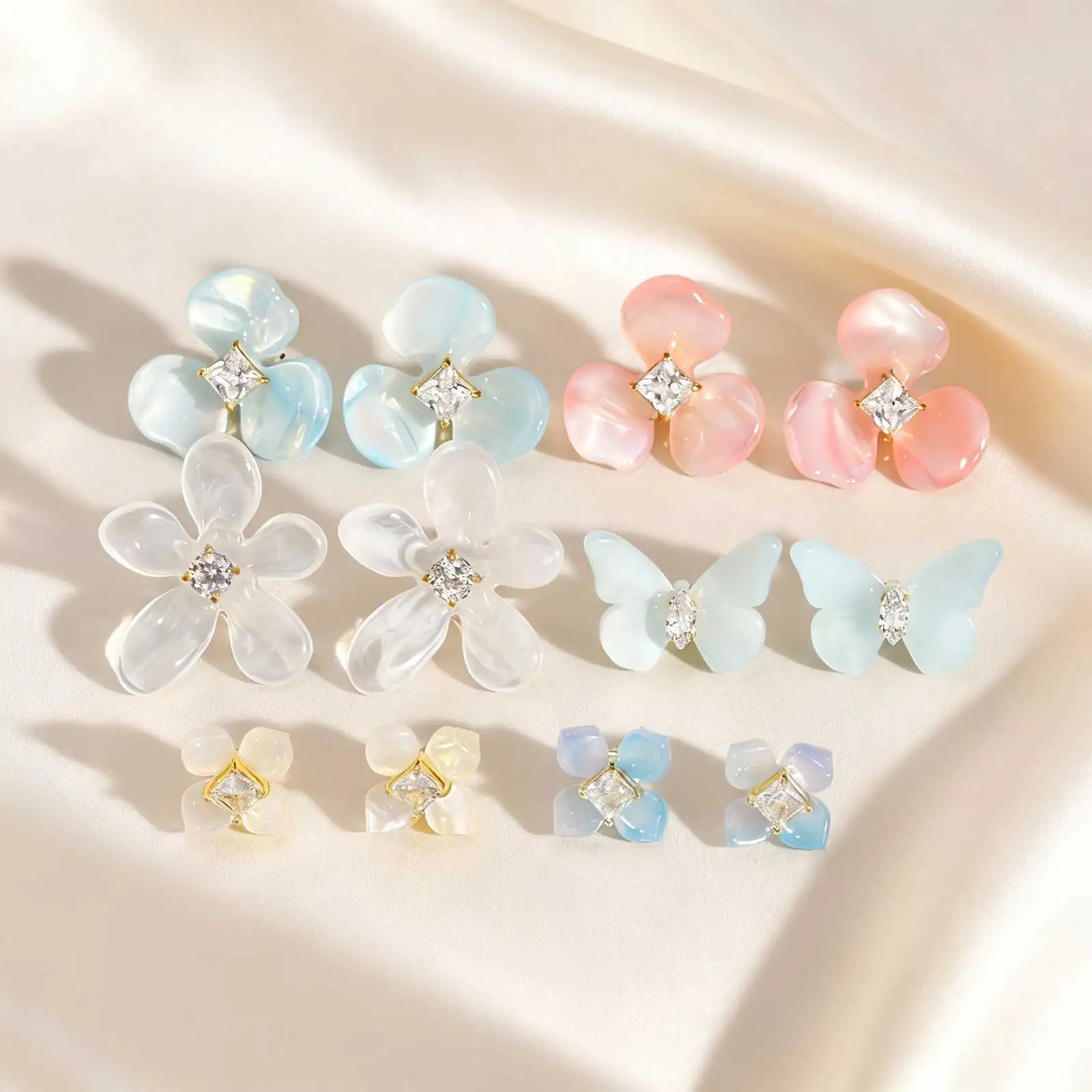 

Light Blue Resin Zircon Butterfly Earrings,Women's Gold Plated Stainless Steel Detachable Stud Earrings,Chic Accessories Gifts