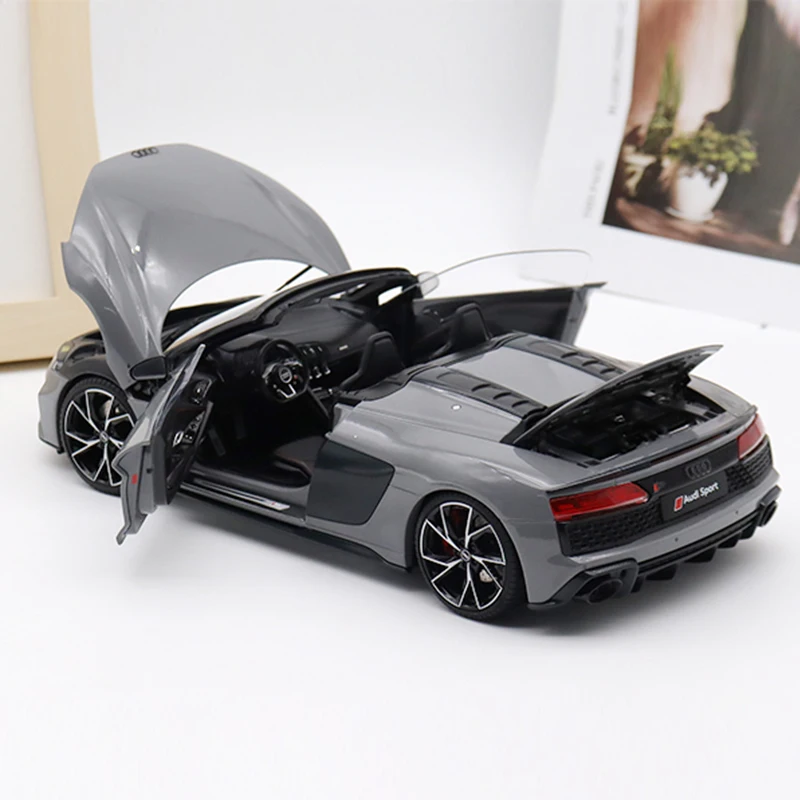 Audi R8 V10 1:18 Die-Cast Metal Car Model