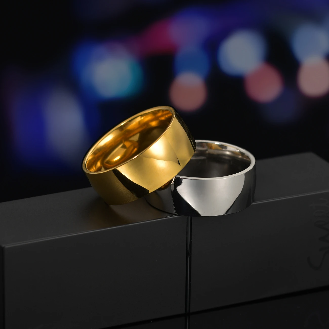 Atoztide 4/6/8Mm Cincin Mengkilap Bulat Tanggal Ukiran Nama Pribadi untuk Hadiah Perhiasan Ulang Tahun Pasangan Wanita Baja Tahan Karat