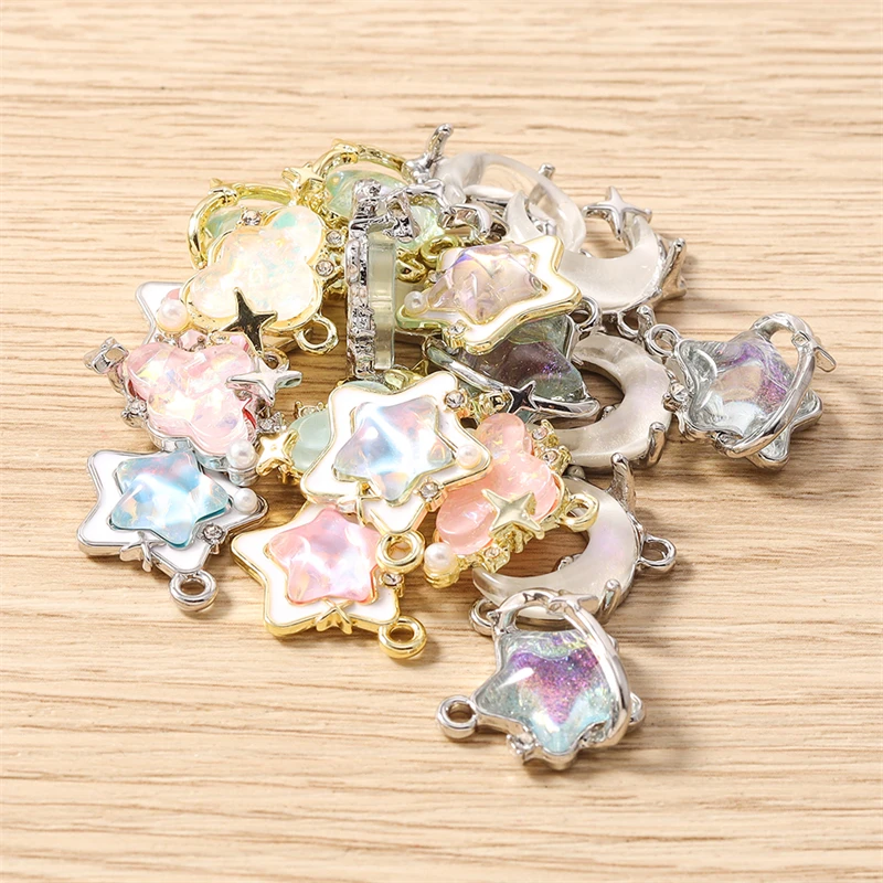 5 Stück Niedliche Kristall-Metall-Anhänger mit Mond-, Stern- und Wolkenmotiven für die Herstellung von Halsketten, Ohrringen, Armbändern, DIY-Bastelarbeiten und Schmuckzubehör – Detail 4