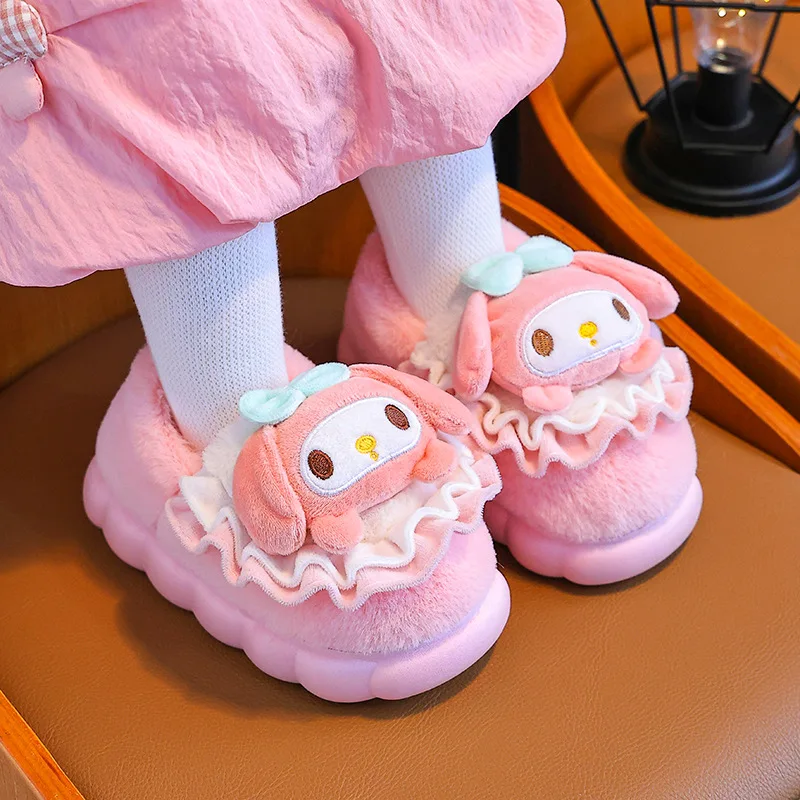 

Детские тапочки Домашняя обувь ​ Зимняя обувь Cinnamoroll с героями мультфильмов для девочек, противоскользящая теплая розовая обувь с толстой подошвой, размер 24-41
