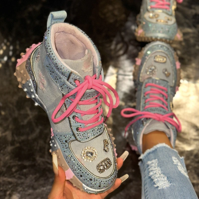 

High-top, Thick-soled, Cross-laced and Fleece Warm, Fashionable, Versatile, Comfortable, Anti-slip and Breathable Women's Shoes