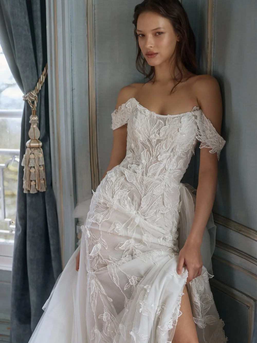 Detachable Train Beaded Wedding Dress Exquisite Handmade Floral Bridal Gown Customized Charming Off Shoulder Dresses For Bride