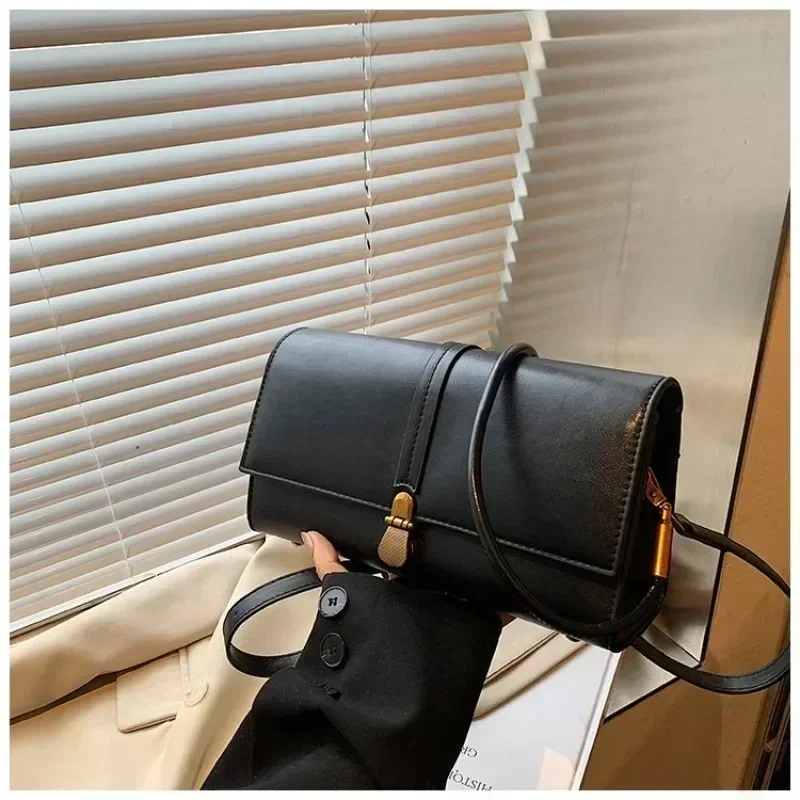 

Trendy Design Letter Diaper Bag Logo Crossbody Handbag Women Minimalist Unique Leisure Business Casual