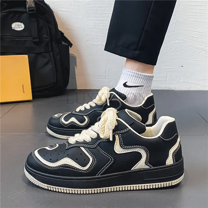 Shoes Men Classic Punk Hip-hop Skateboard Shoes Fashion Cowhide Sneakers Couples Students Outdoor Sports Casual Shoes