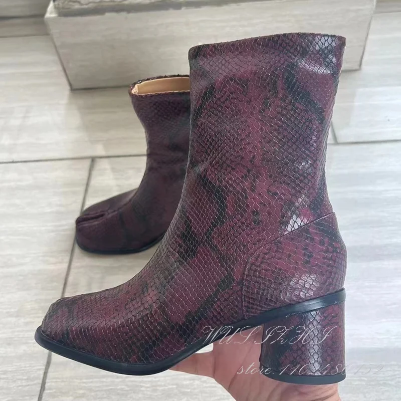 Tabi Booties Red Snake Pattern Leather Ankle Boots Women 2023 Round Heel Calf Booties Black Splicing Round Casual Autumn Shoes