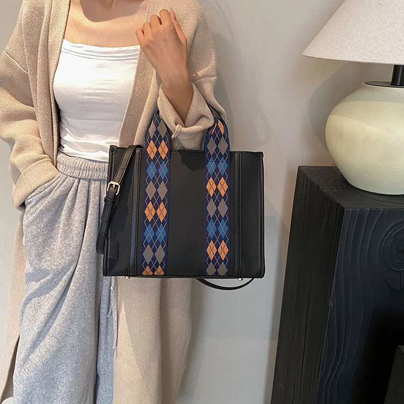 Large Capacity Portable Canvas Handbags Women New Simple Commter Crossbody Bags Versatile Shopping Storage Luxury Tote Bag Purse