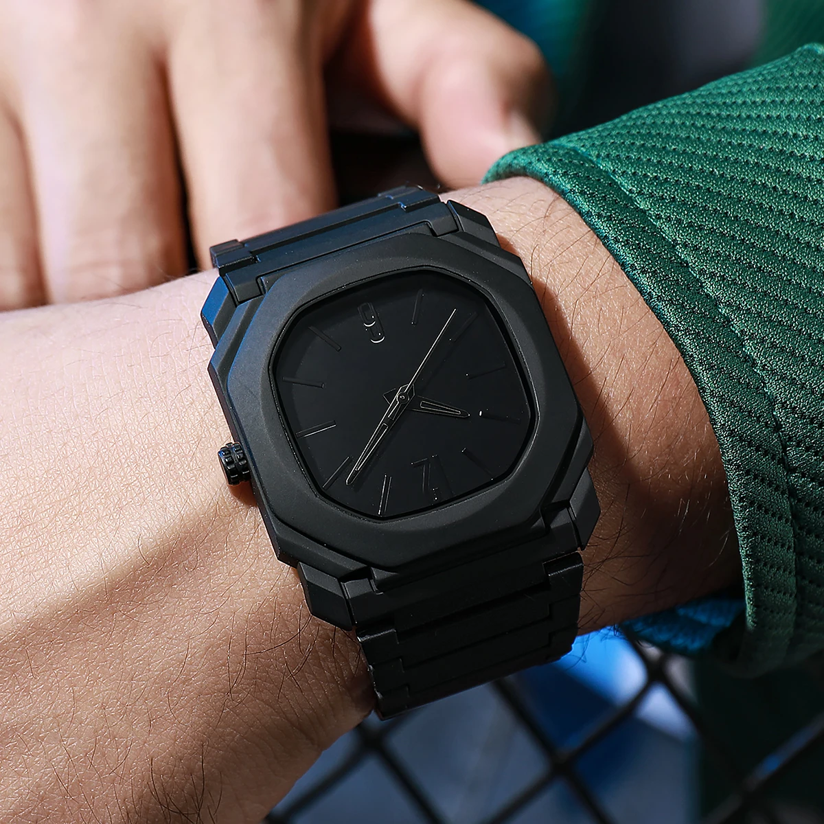 Cross border New Fashionable Leisure Sports Square Plastic Large Dial Scale Youth Men's Quartz Watch for Foreign Trade