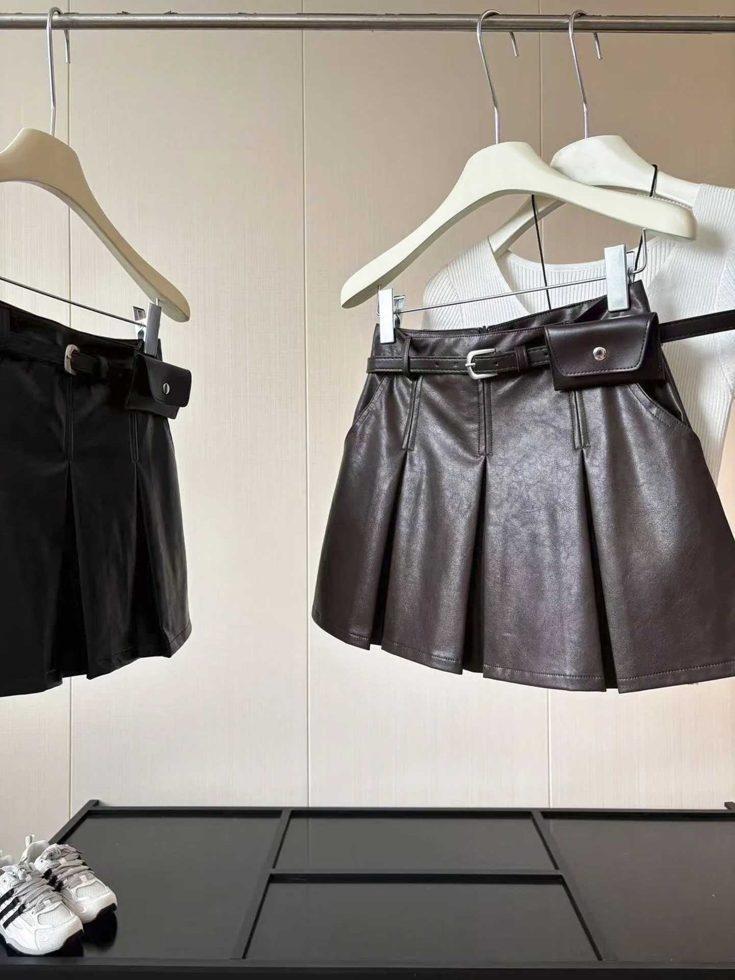 DIYI High Waist PU Leather Pleated  Skirt Women's Autumn Slim A-Line Short Skirt Black Leather Skirt American Hot Girl Style